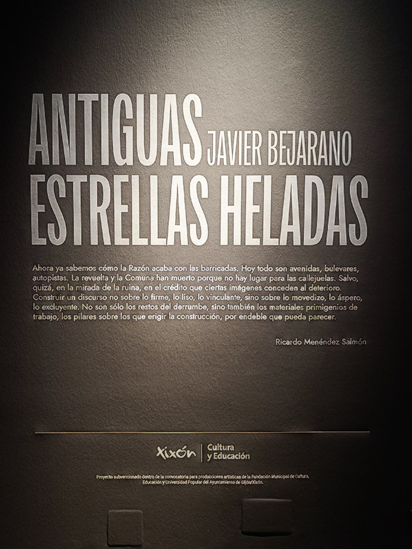 Antiguas Estrellas Heladas :: Exposición